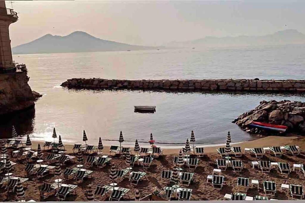 Il Richiamo Del Mare Villa Napoli Bagian luar foto