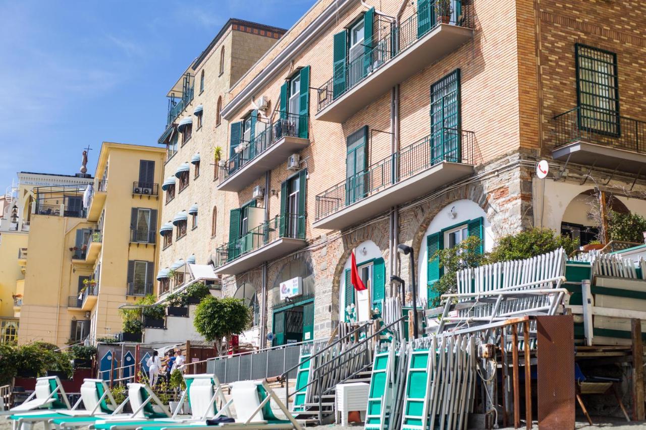 Il Richiamo Del Mare Villa Napoli Bagian luar foto
