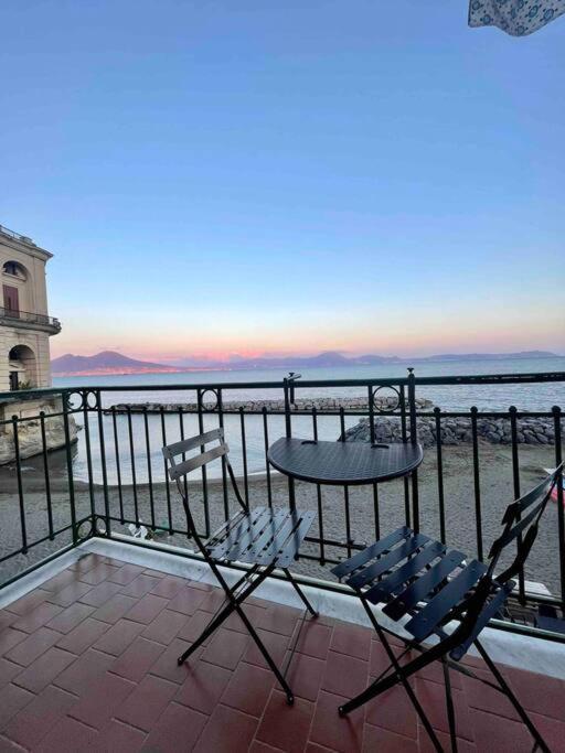 Il Richiamo Del Mare Villa Napoli Bagian luar foto